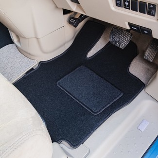 Ворсовые коврики на Nissan Serena (C25) 2005 - 2010 в Саратове