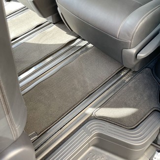 Ворсовые коврики на Toyota Hiace (H300) 2019 - 2025 в Саратове
