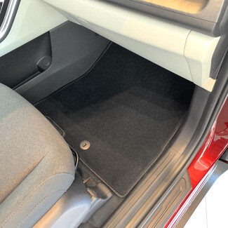 Коврики на KIA Carnival IV 8 мест 2020 - 2025 в Саратове Коврики на KIA Carnival IV 8 мест 2020 - 2025 в Саратове