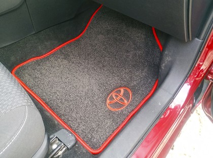 Коврики на Toyota Corolla (E18) 2012 - 2019 в Саратове