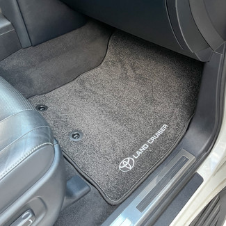 Ворсовые коврики на Toyota Land Cruiser 200 2007 - 2021 в Саратове