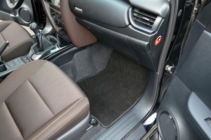 Ворсовые коврики на Toyota Fortuner II 2015 - 2025 в Саратове