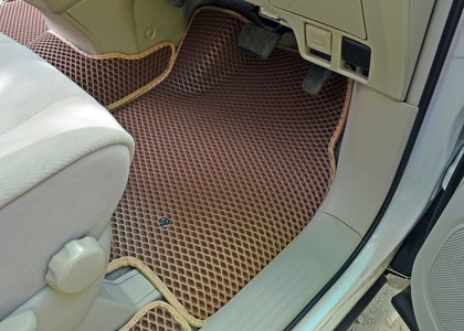 Ворсовые коврики на Toyota Estima III 2006 - 2019 в Саратове