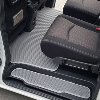 Ворсовые коврики на Nissan Serena (C26) 2010 - 2016 в Саратове