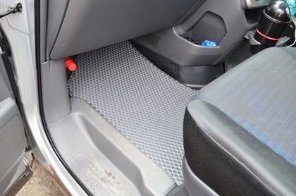 Ворсовые коврики на Toyota Voxy (R70) 2007 - 2013 в Саратове