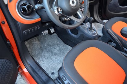 Ворсовые коврики на Smart Fortwo (C453) 2014 - 2025 в Саратове