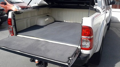 Ворсовые коврики на Toyota Hilux VII 2008 - 2015 в Саратове