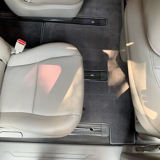 Ворсовые коврики на KIA Carnival III 9 мест и 11 мест 2014 - 2021 в Саратове Ворсовые коврики на KIA Carnival III 9 мест и 11 мест 2014 - 2021 в Саратове