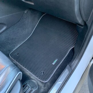 Коврики на Jeep Grand Cherokee (WK2) 2010 - 2022 в Саратове