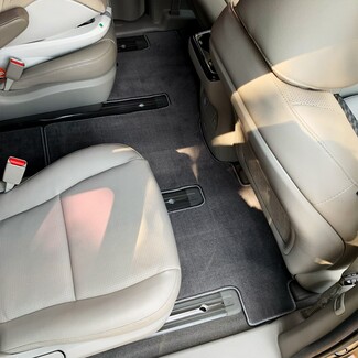 Ворсовые коврики на KIA Carnival III 9 мест и 11 мест 2014 - 2021 в Саратове Ворсовые коврики на KIA Carnival III 9 мест и 11 мест 2014 - 2021 в Саратове