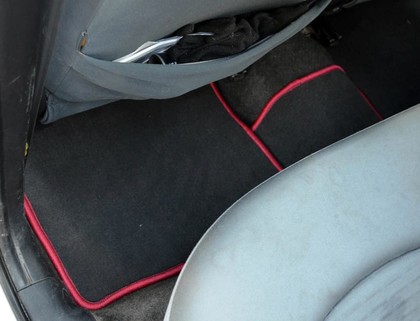 Ворсовые коврики на Mitsubishi Colt VI 2002 - 2012 в Саратове